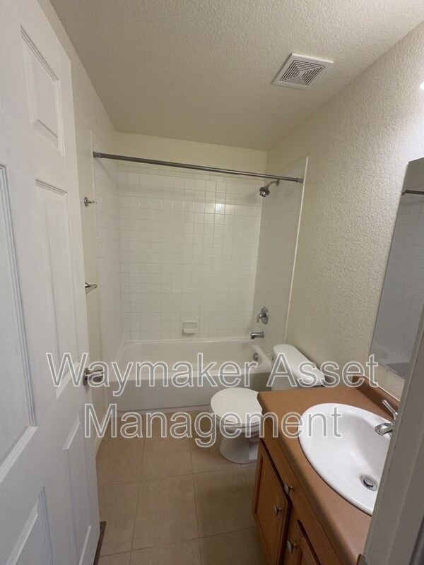 Building Photo - 6628 Watusi Rd
