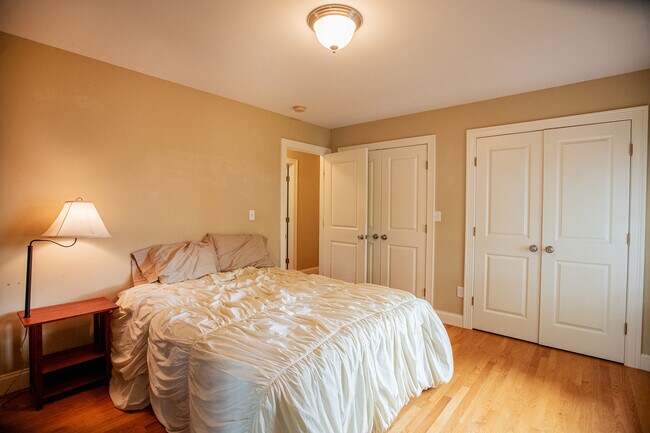 Building Photo - 88 Hyde St