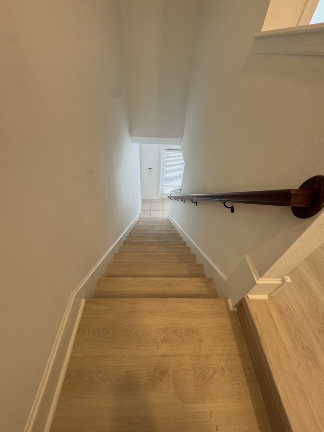 Building Photo - 8625 Brookvale Dr