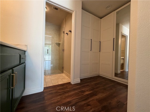 Building Photo - 82 Cloudcrest