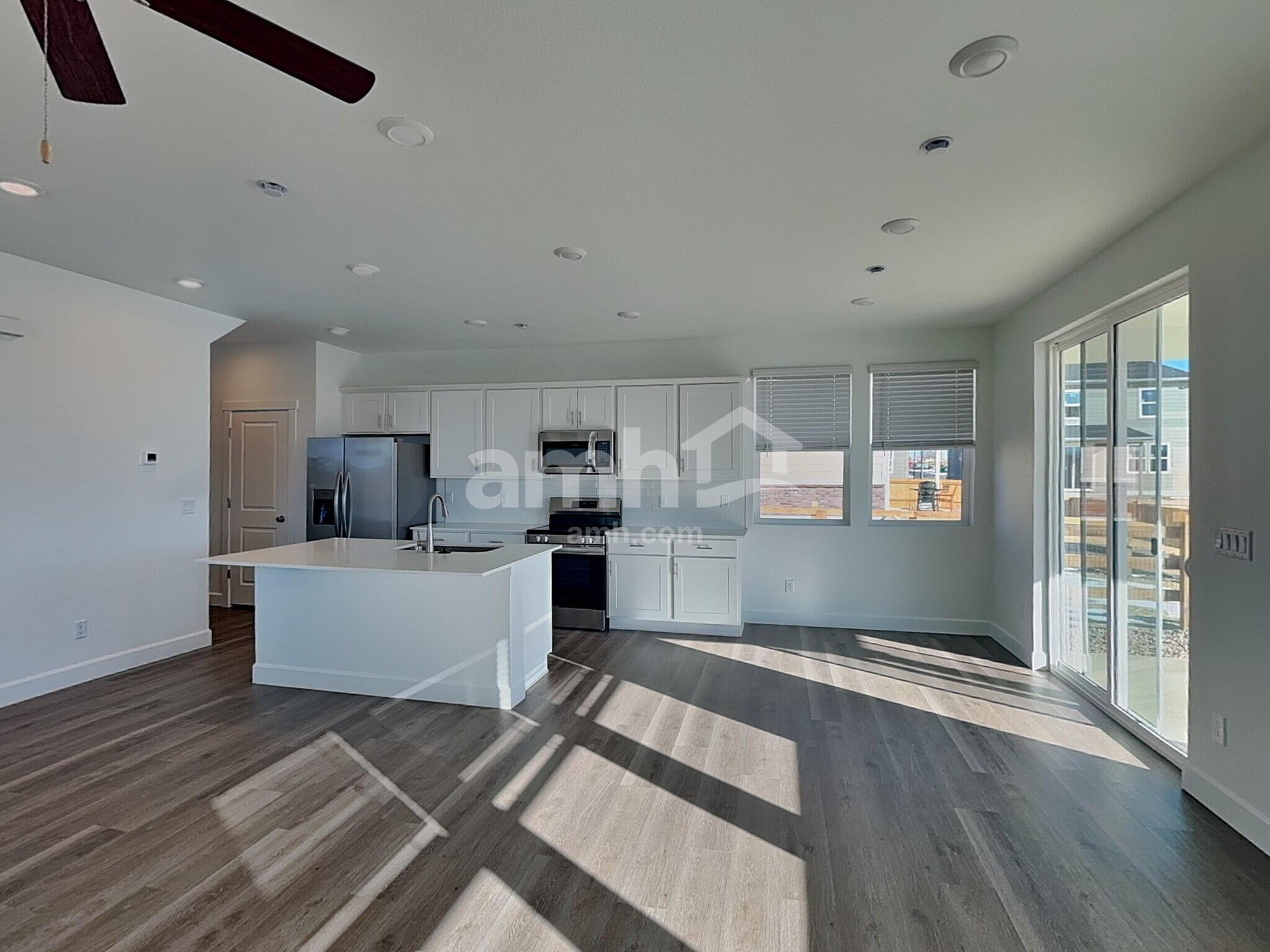 Building Photo - 13802 E 100th Dr