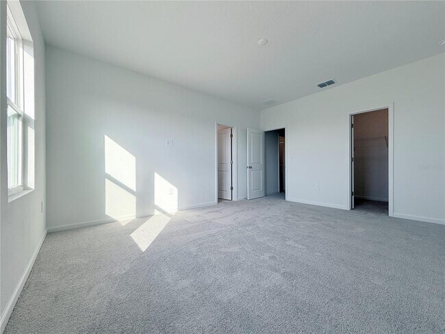 Building Photo - 388 Sol Vis Dr