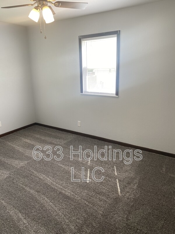 Building Photo - 139 Shadoway Dr