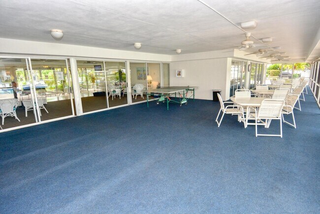 Building Photo - 1225 NW 21st St