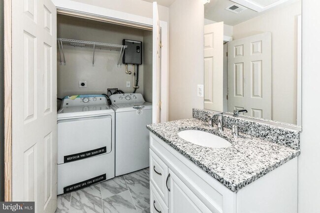 Building Photo - 845 Upshur St NW