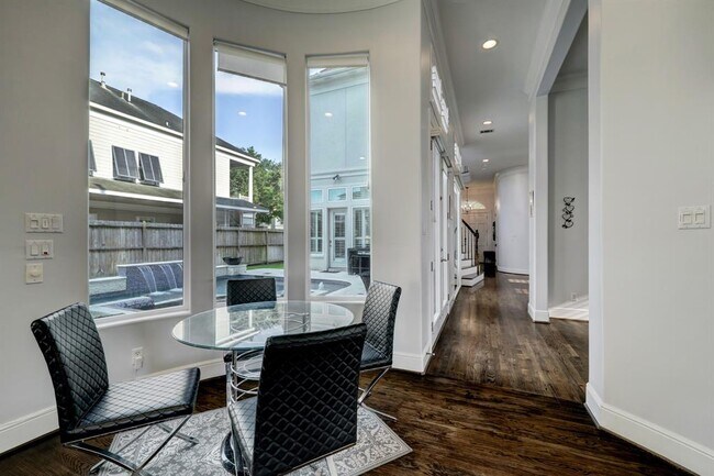 Building Photo - 4626 Braeburn Dr