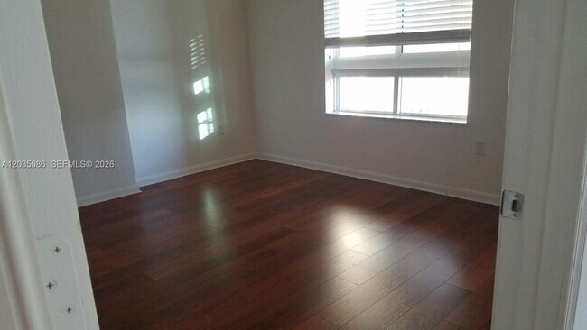 Building Photo - 7350 SW 89th St