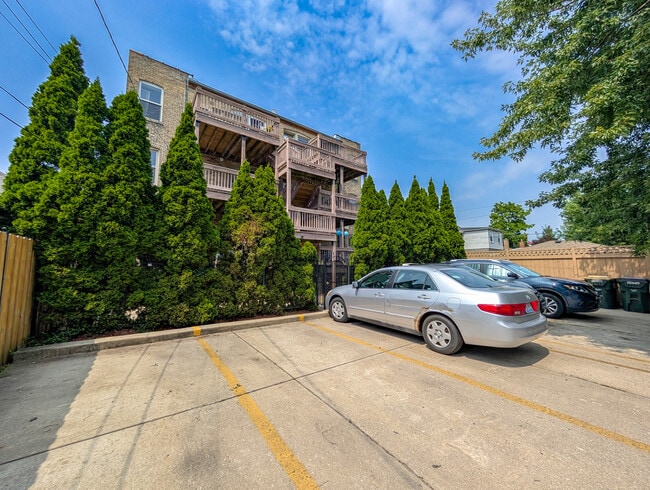 Building Photo - 3739 N Pulaski Rd