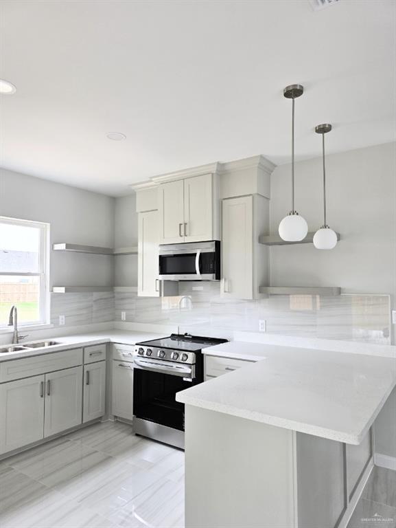 Building Photo - 13 Dragonfly St