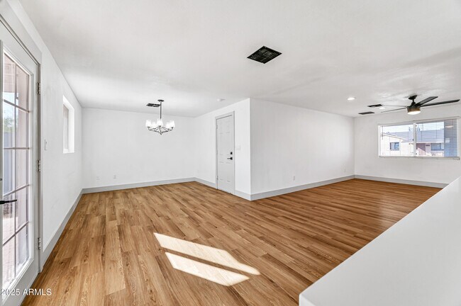 Building Photo - 3639 E Presidio Rd