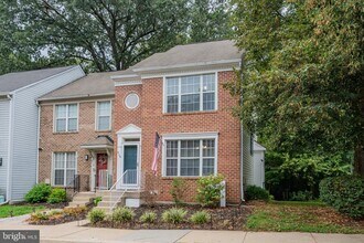 Building Photo - 616 Lions Gate Ln