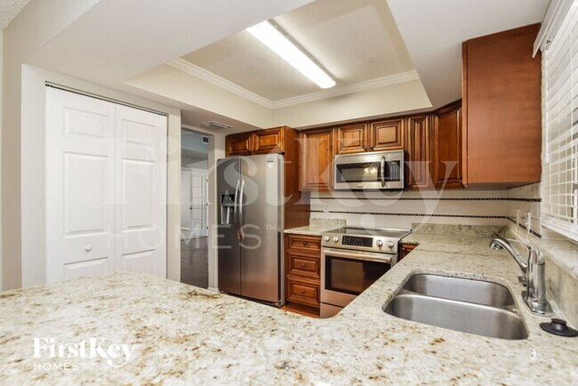 Building Photo - 15807 Cottontail Place