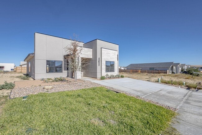 Building Photo - 5704 Kylee Dr