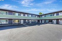 Building Photo - 1180 Saranap Ave