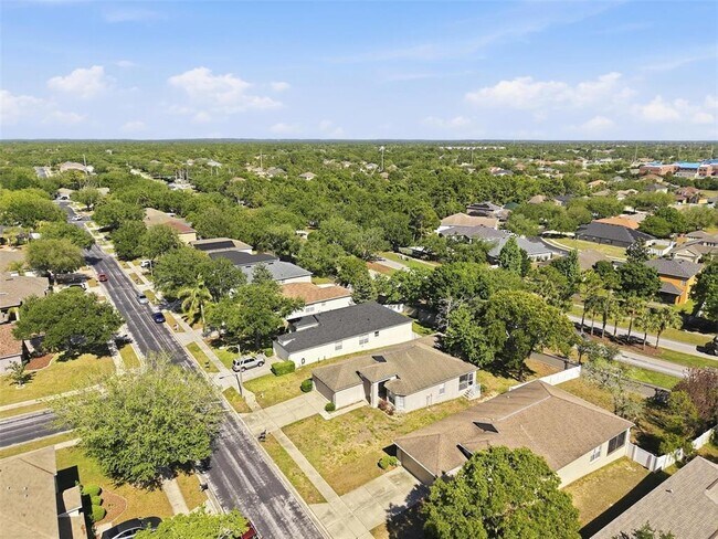 Building Photo - 13408 Teaberry Ln