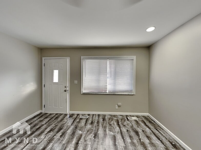 Building Photo - 149 Troy Rd