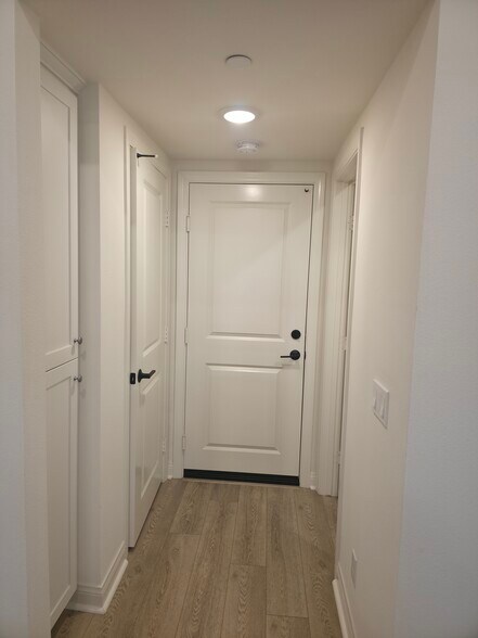 Building Photo - 12120 Blue Sky Ct