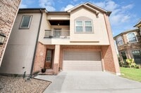 Building Photo - 11045 Upland Forest Dr