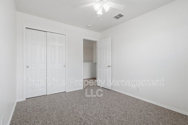 Building Photo - 136 Texas Mulberry