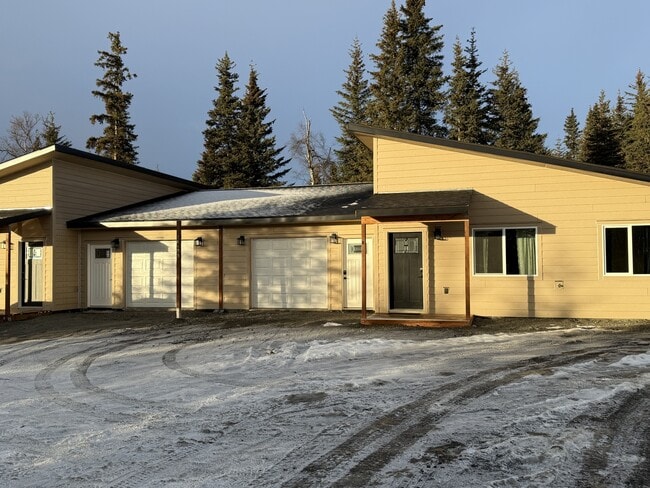 Building Photo - 38405 Woody Cir
