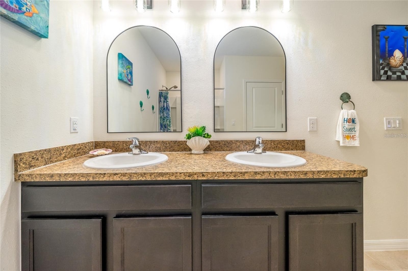 Building Photo - 1523 Glen Grove Loop