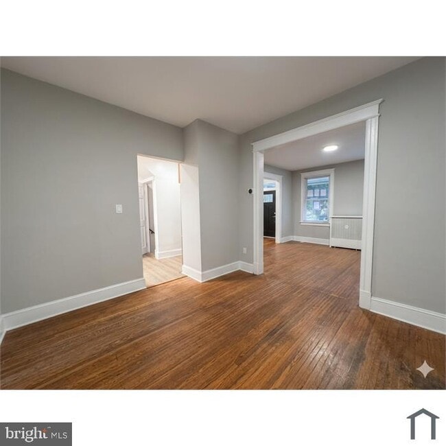 Building Photo - 303 Webster St NW