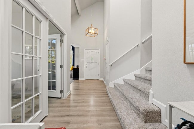 Building Photo - 2607 Sky Dale Dr