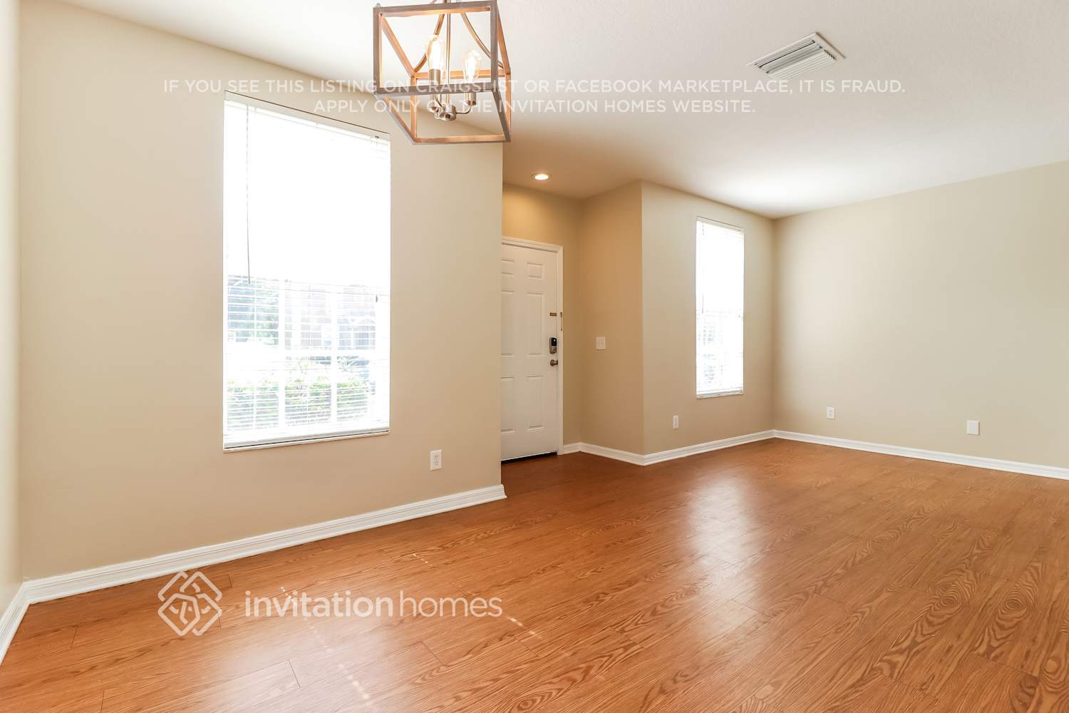 Building Photo - 1220 Charlesworth Dr