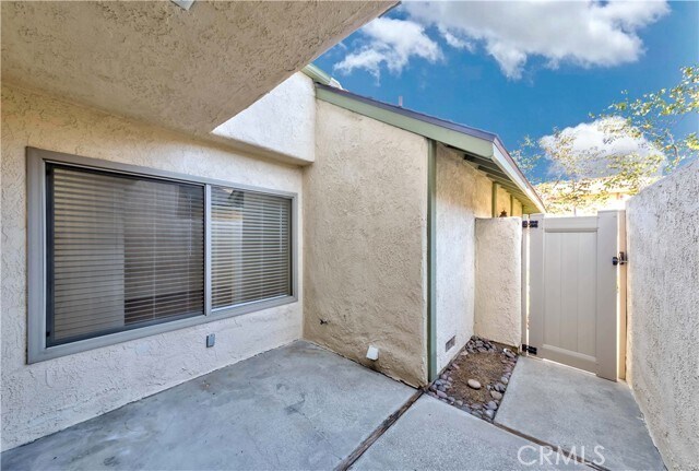 Building Photo - 501 Pecan Way