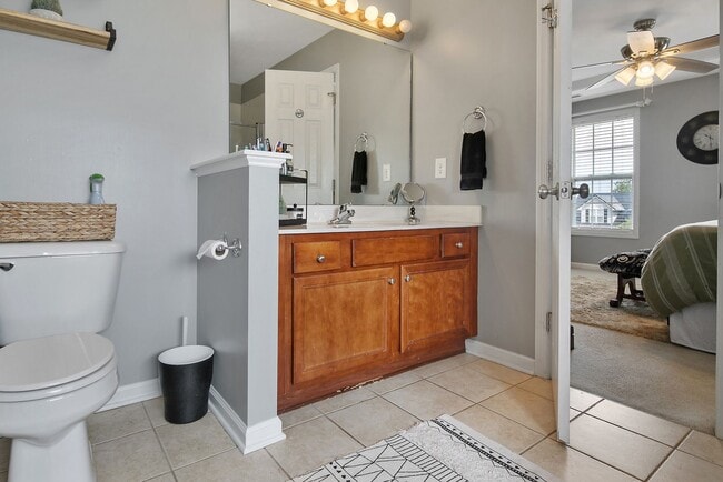 Building Photo - Stunning 4 Bed 3.5 Bath Home with Bonus Ro...