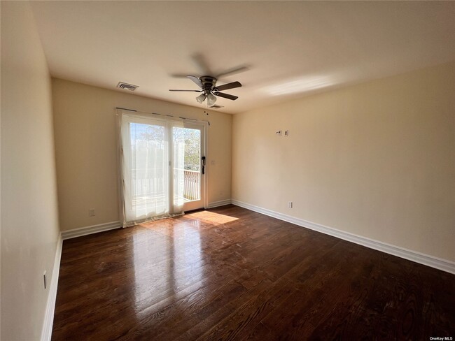 Building Photo - 316 Kimberly Pl