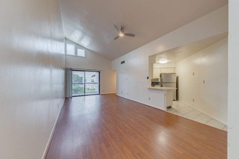 Building Photo - 4004 Atrium Dr