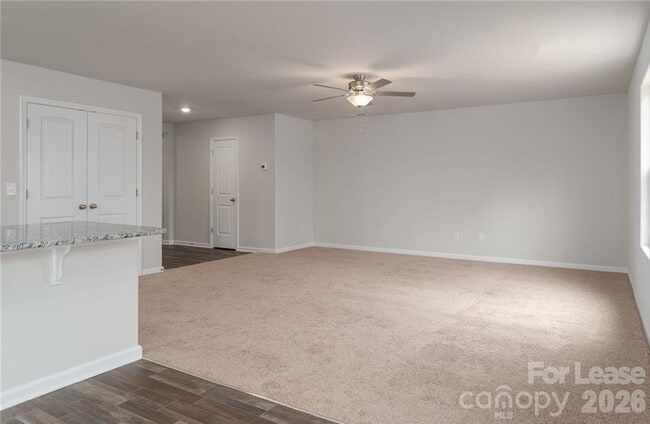 Building Photo - 4619 Hazelburn Dr