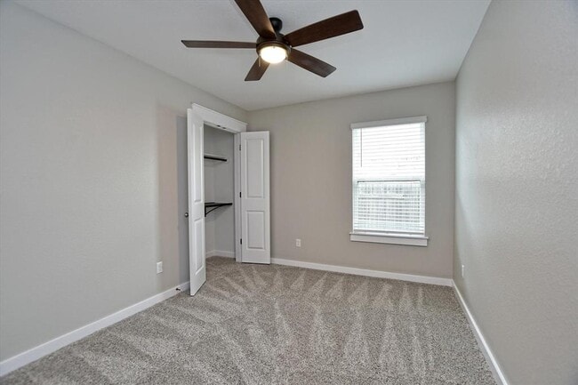 Building Photo - 201 Pearland St