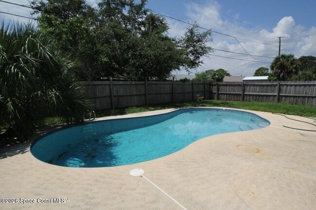 Building Photo - 3222 Galleon Ave NE