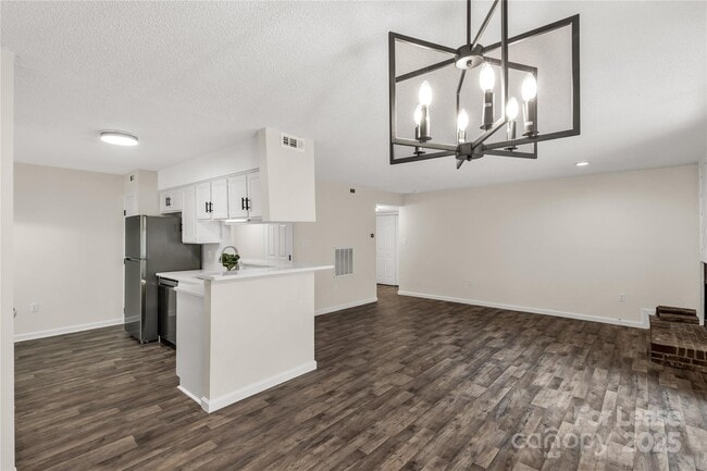 Building Photo - 7205 Winery Ln