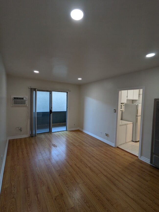 Building Photo - 3677 Jasmine Ave