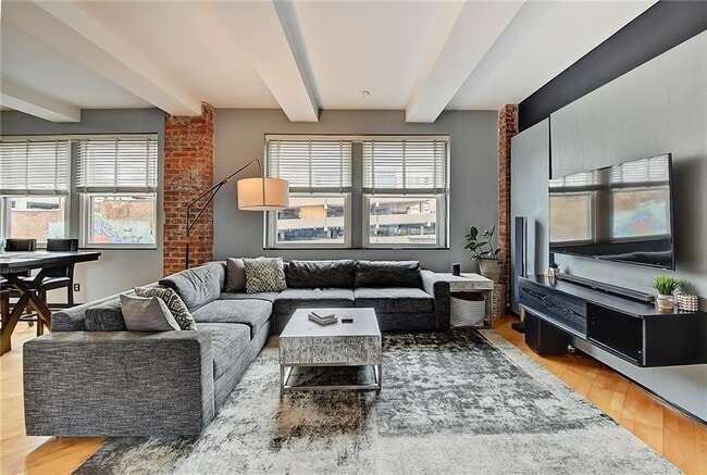 While not entertaining, just sprawl out and enjoy your downtown perch - 110 E Washington St