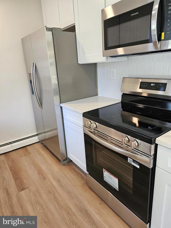 Building Photo - 14236 Caroline St