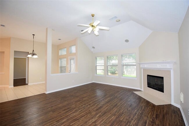 Building Photo - 2231 Oak Sand Dr