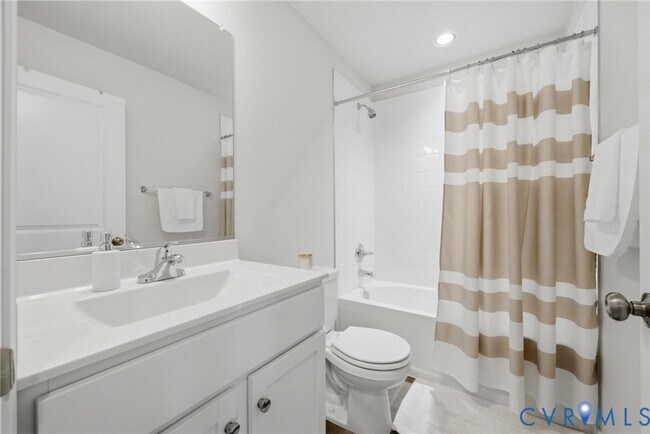 Building Photo - 4019 Grand Reserve Ln