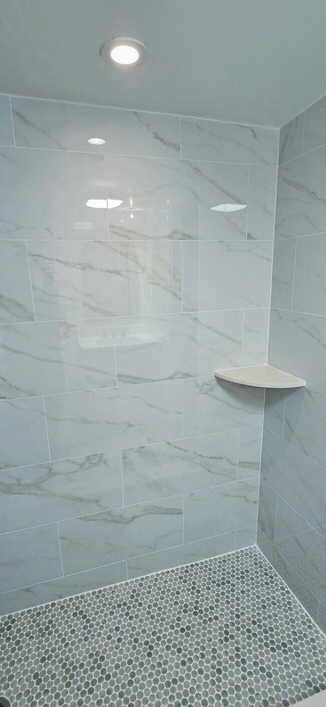 Building Photo - 4201 S Ocean Blvd