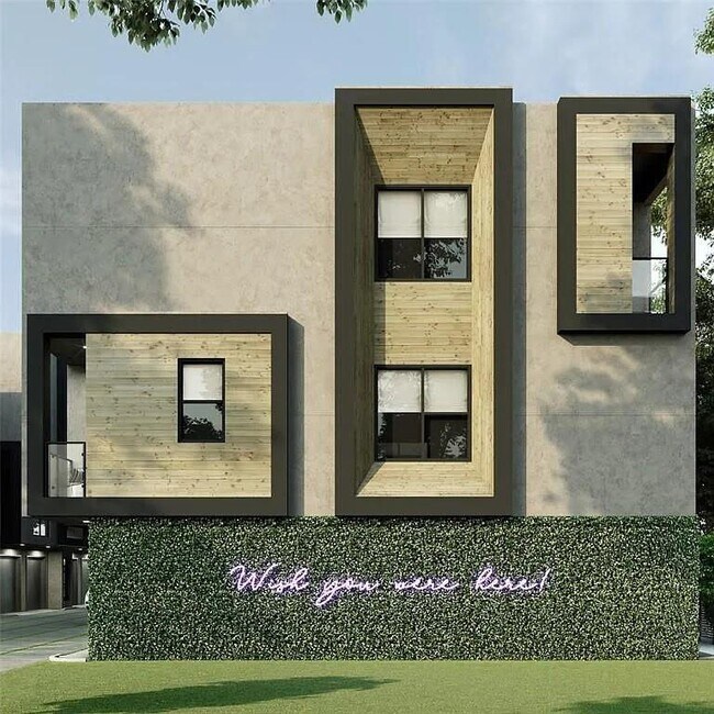 Building Photo - 4722 Old Spanish Trail