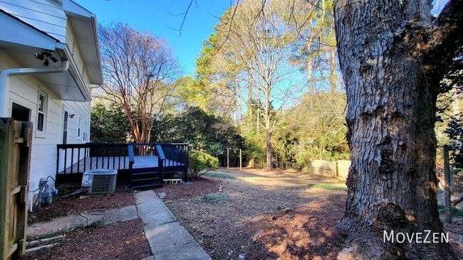 Building Photo - 6017 Whittier Dr