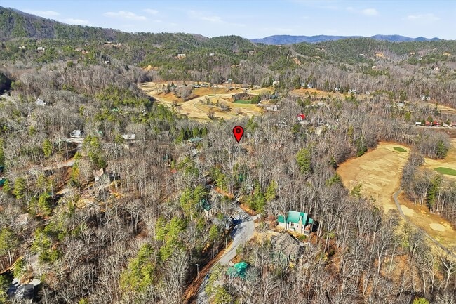 Building Photo - 106 Fairway Cir