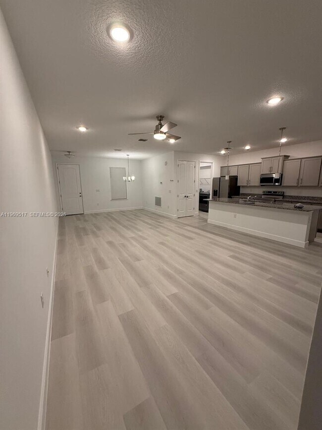 Building Photo - 1255 Wadsworth St SE