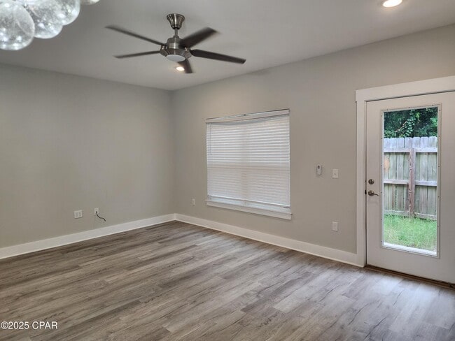 Building Photo - 9024 Banyan Beach Dr