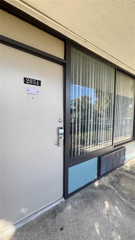 Building Photo - 7900 S Orange Blossom Trail