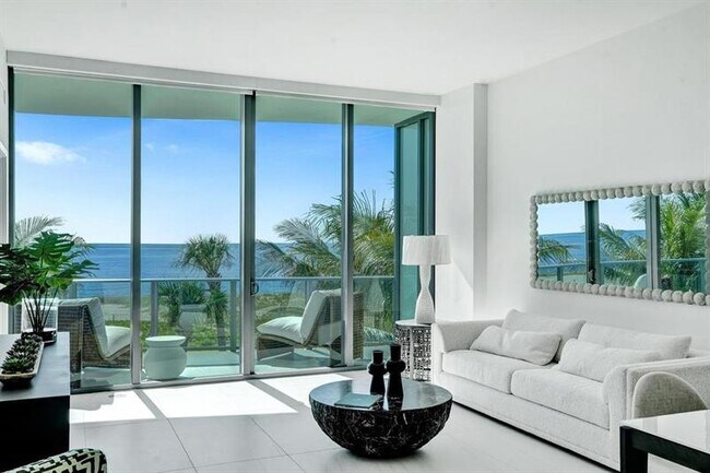 Building Photo - 900 N Ocean Blvd