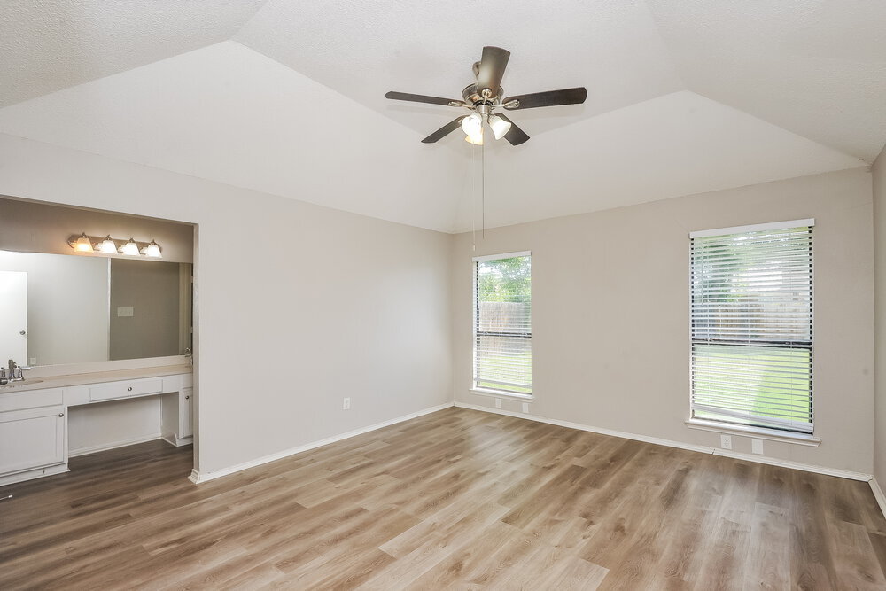 Building Photo - 6221 Valley Forge Ct